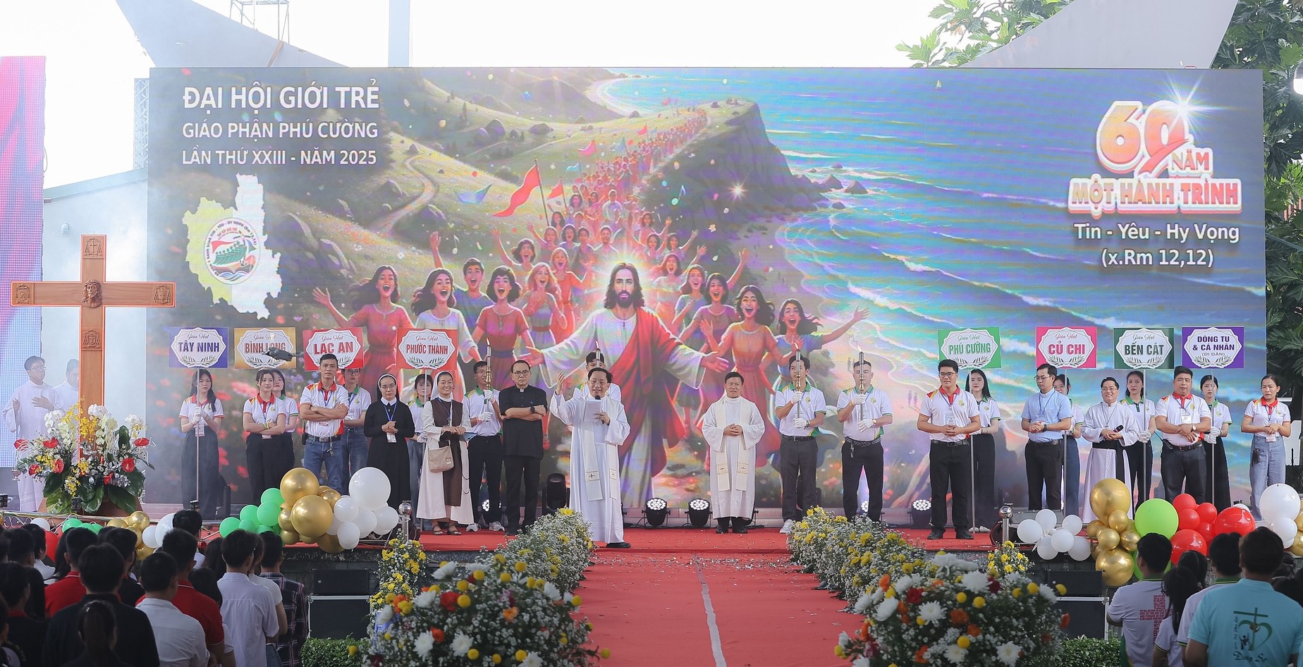 Bừng cháy tại đại hội giới trẻ giáo phận